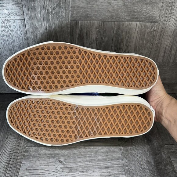 Vans Classic Slip On Men's size 12 Blue Green Canvas Skate Shoes - Picture 7 of 8